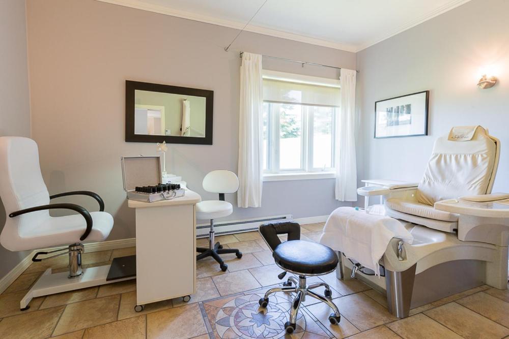 Auberge West Brome Bagian luar foto