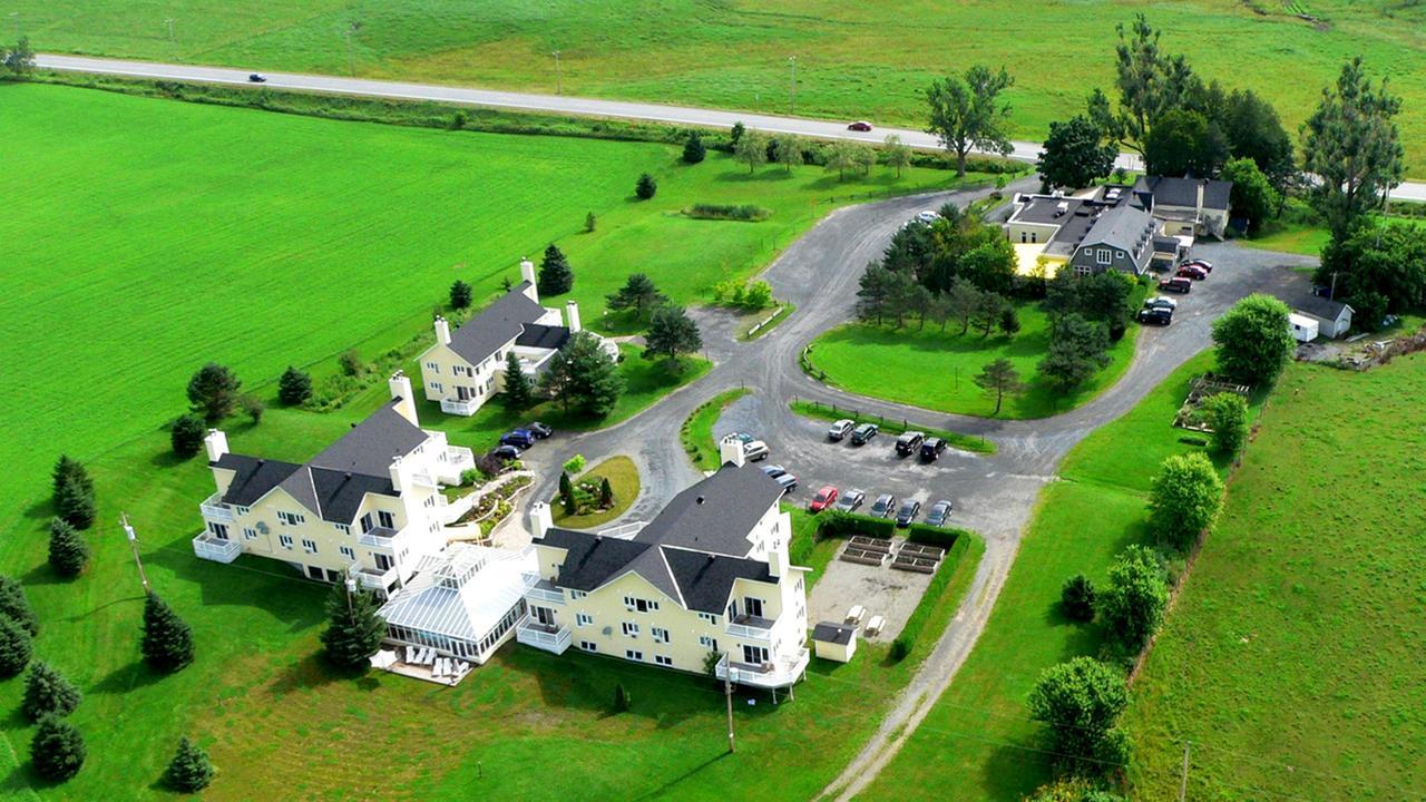 Auberge West Brome Bagian luar foto