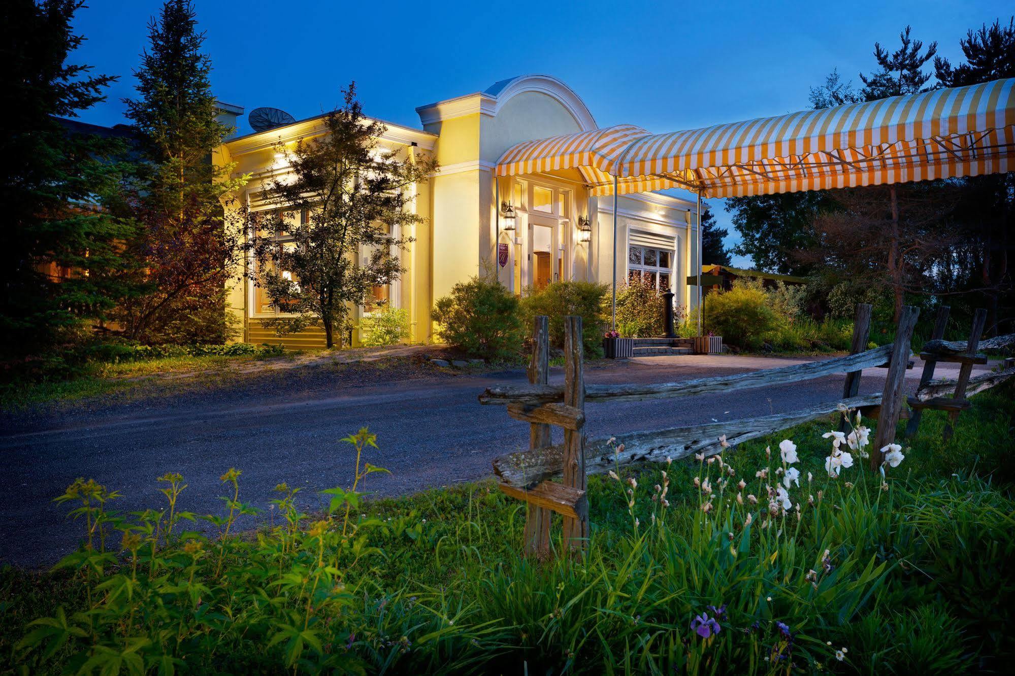 Auberge West Brome Bagian luar foto